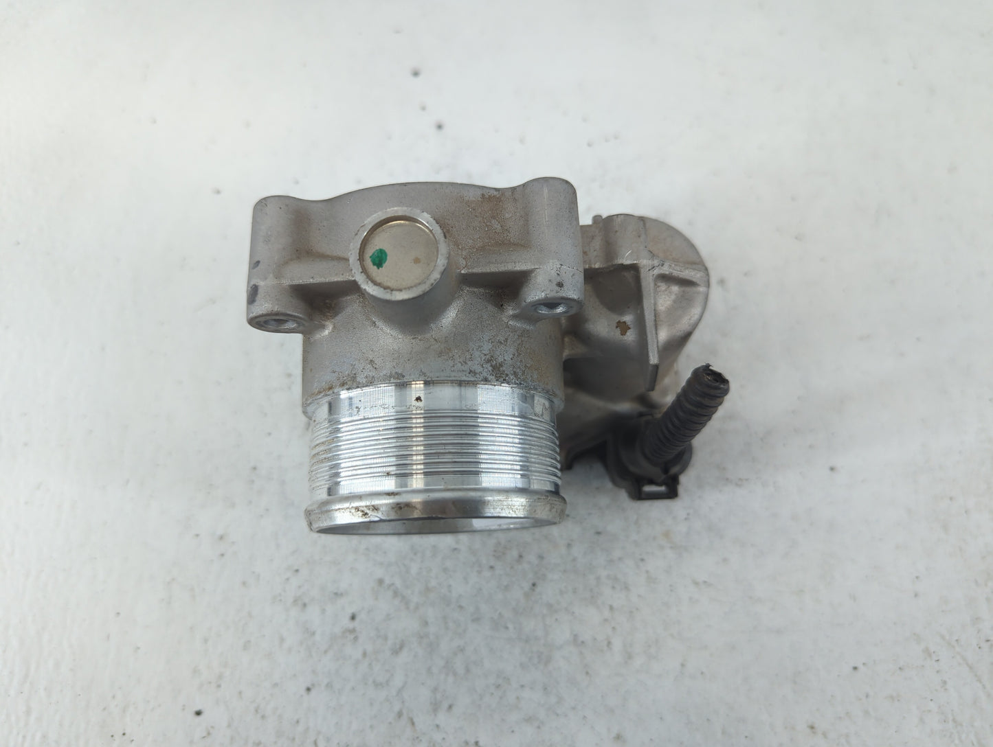 2014-2017 Volkswagen Jetta Throttle Body P/N:06K 133 062 D Fits Fits 2014 2015 2016 2017 OEM Used Auto Parts - Oemusedautopa