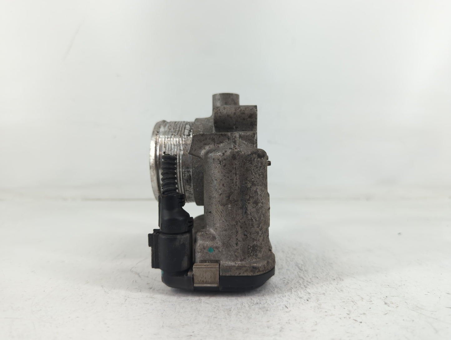 2014-2017 Volkswagen Jetta Throttle Body P/N:06K 133 062D Fits Fits 2014 2015 2016 2017 OEM Used Auto Parts - Oemusedautopar