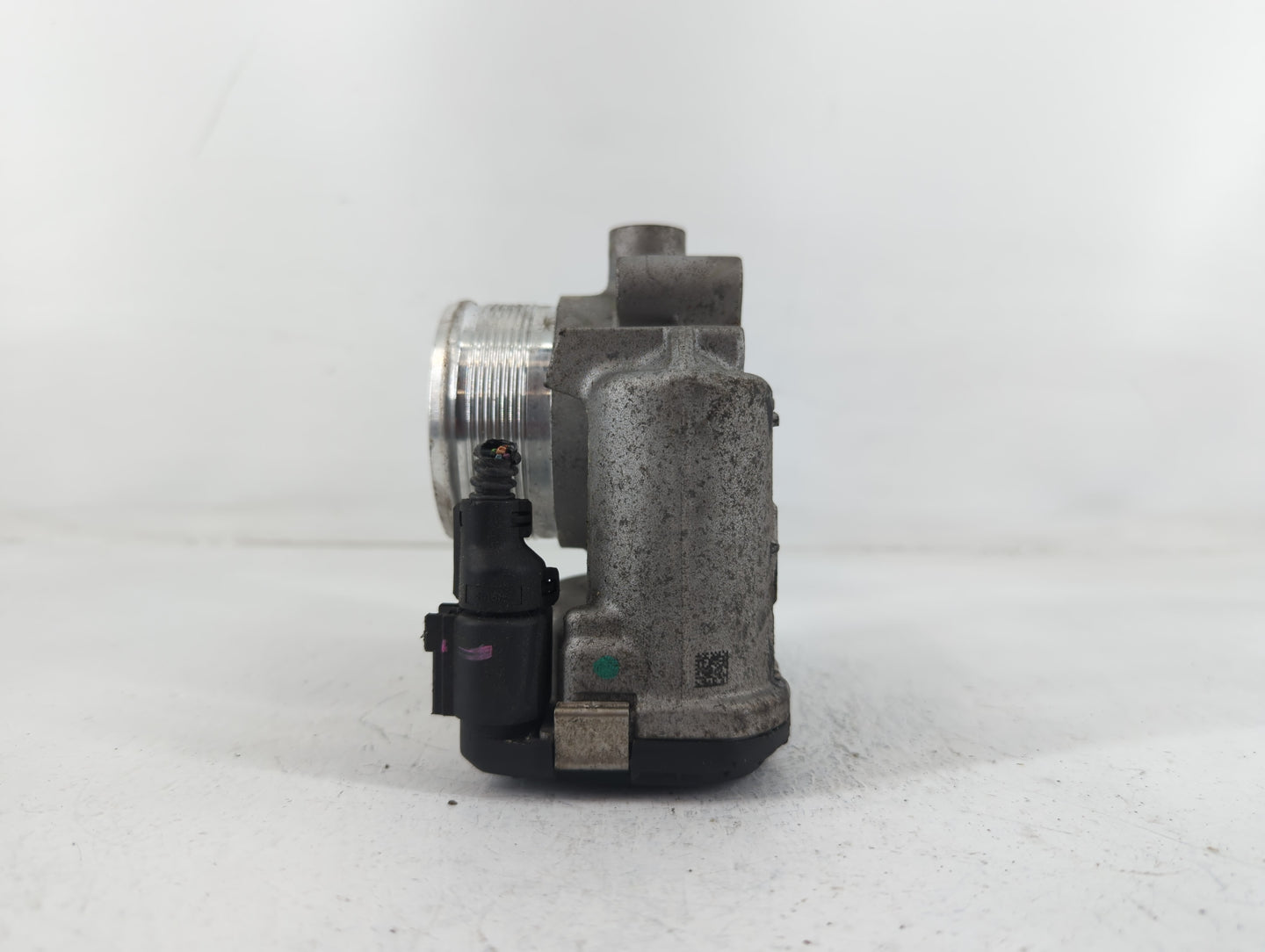 2014 Volkswagen Jetta Throttle Body P/N:06K 133 062 D Fits OEM Used Auto Parts - Oemusedautoparts1.com