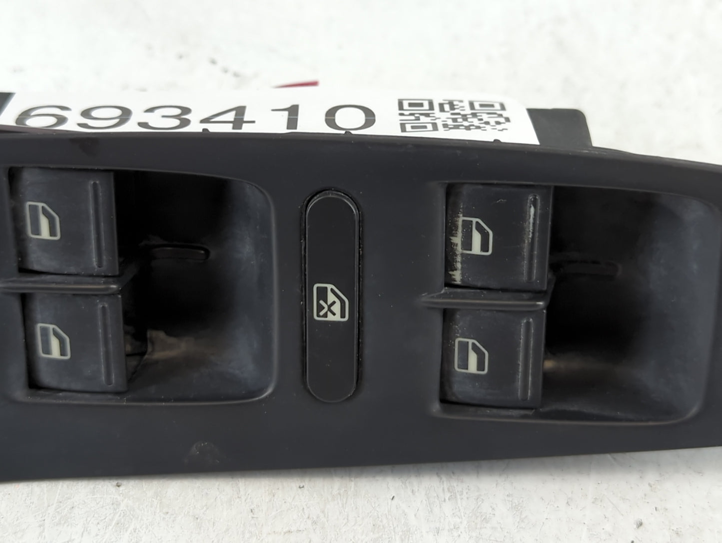 2005-2018 Volkswagen Jetta Master Power Window Switch Replacement Driver Side Left P/N:6100 Fits OEM Used Auto Parts - Oemus