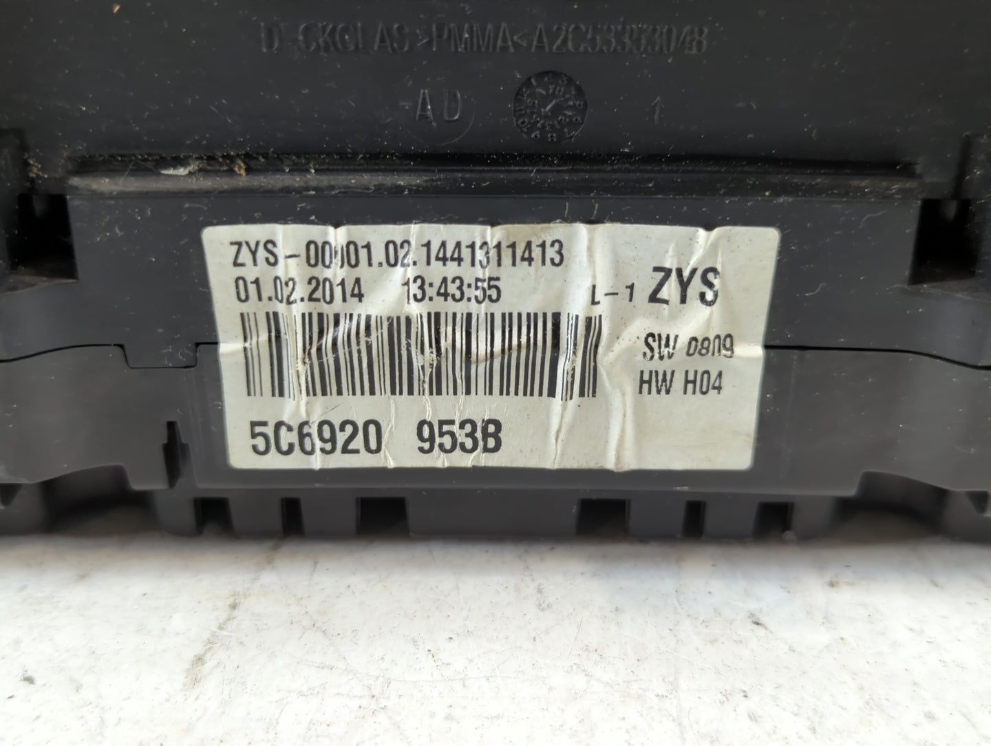 2014 Volkswagen Jetta Instrument Cluster Speedometer Gauges P/N:5C6920 953B Fits OEM Used Auto Parts - Oemusedautoparts1.com
