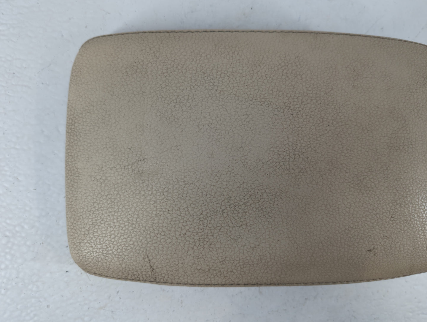 2012-2018 Volkswagen Jetta Center Console Armrest Cover Lid Fits Fits 2012 2013 2014 2015 2016 2017 2018 OEM Used Auto Parts