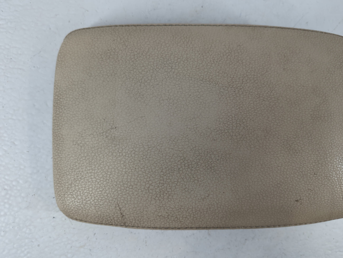 2012-2018 Volkswagen Jetta Center Console Armrest Cover Lid Fits Fits 2012 2013 2014 2015 2016 2017 2018 OEM Used Auto Parts