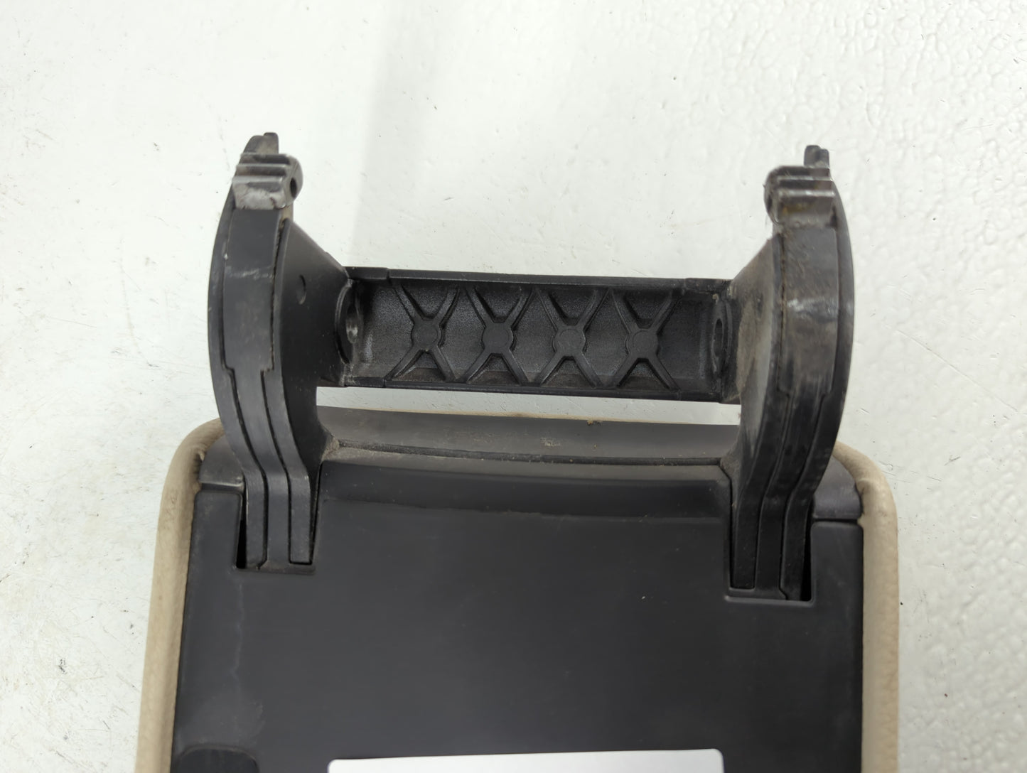 2012-2018 Volkswagen Jetta Center Console Armrest Cover Lid Fits Fits 2012 2013 2014 2015 2016 2017 2018 OEM Used Auto Parts