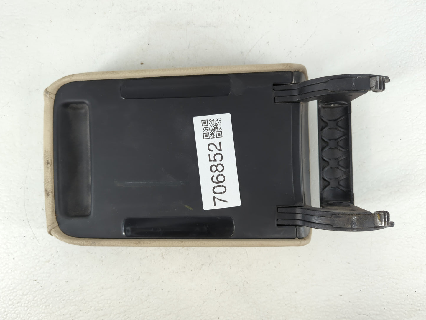 2012-2018 Volkswagen Jetta Center Console Armrest Cover Lid Fits Fits 2012 2013 2014 2015 2016 2017 2018 OEM Used Auto Parts