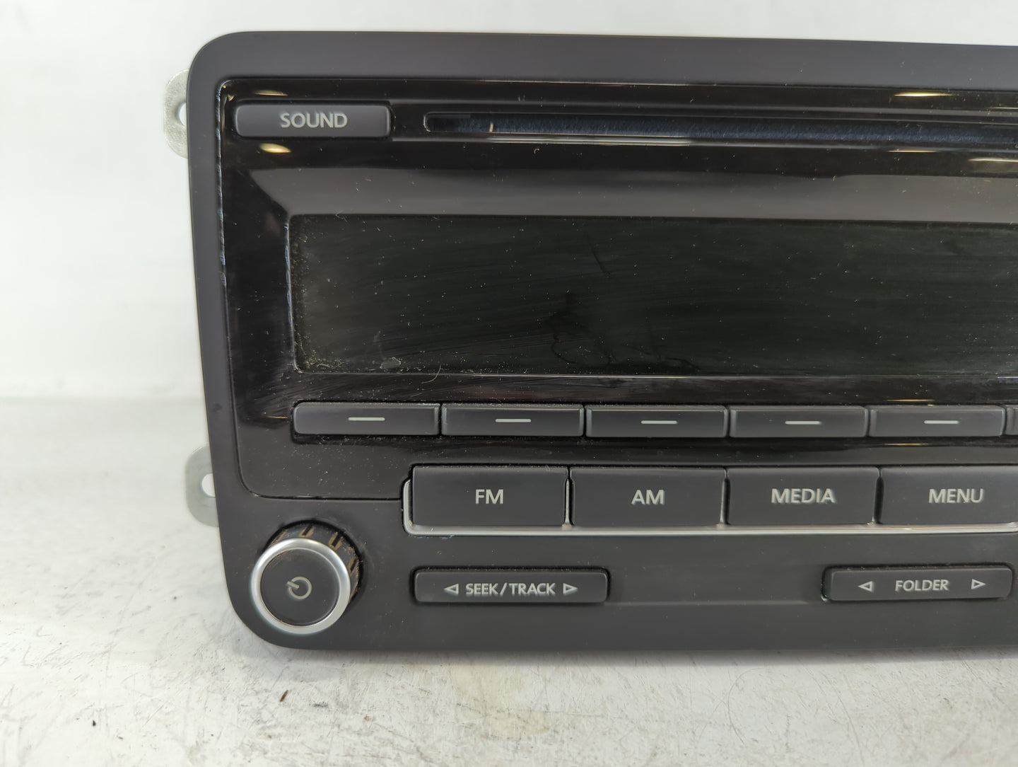 2011-2014 Volkswagen Jetta Am Fm Cd Player Radio Receiver - Oemusedautoparts1.com