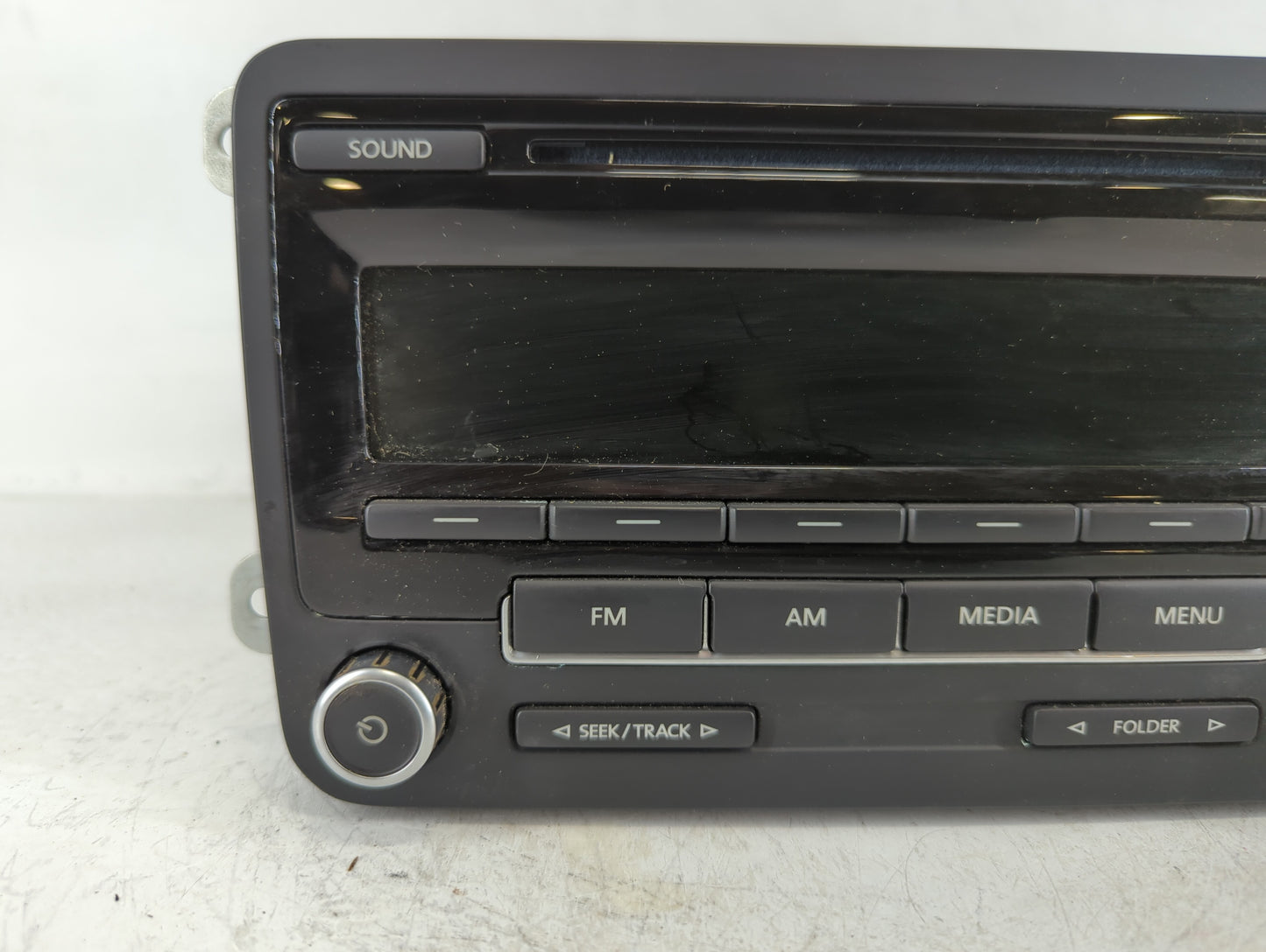 2011-2014 Volkswagen Jetta Am Fm Cd Player Radio Receiver - Oemusedautoparts1.com