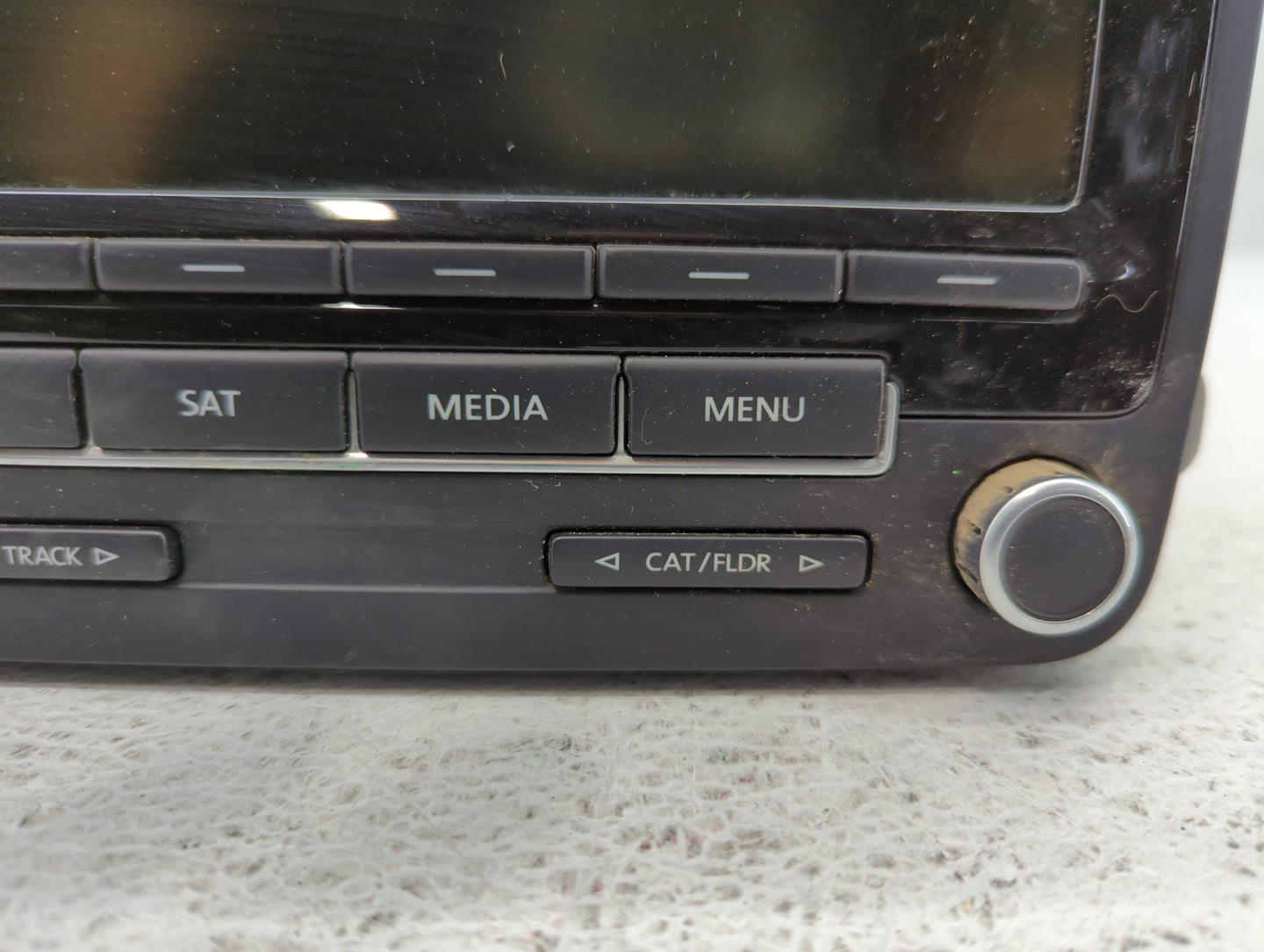 2014-2014 Volkswagen Jetta Am Fm Cd Player Radio Receiver - Oemusedautoparts1.com