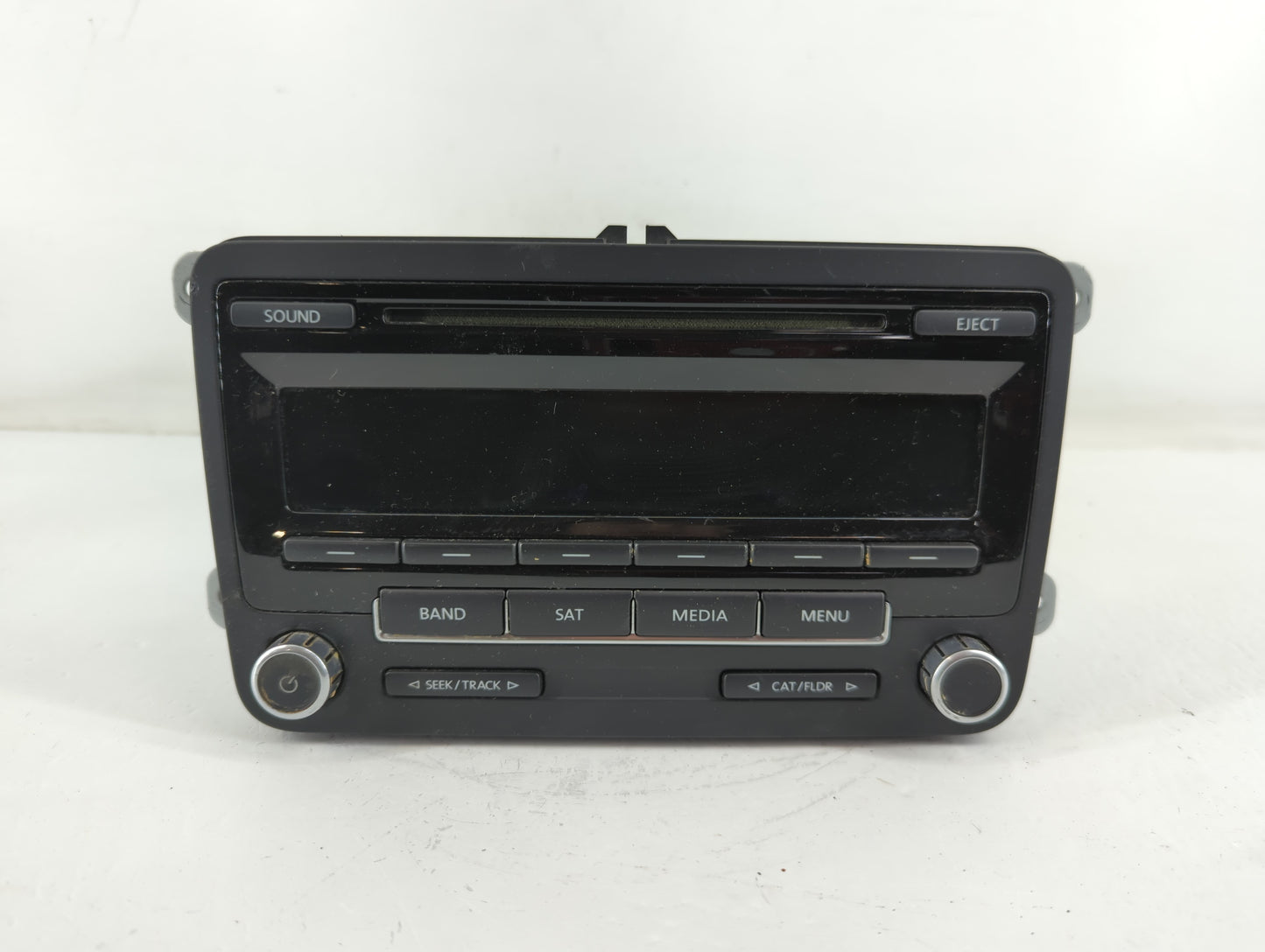 2011-2014 Volkswagen Jetta Am Fm Cd Player Radio Receiver - Oemusedautoparts1.com