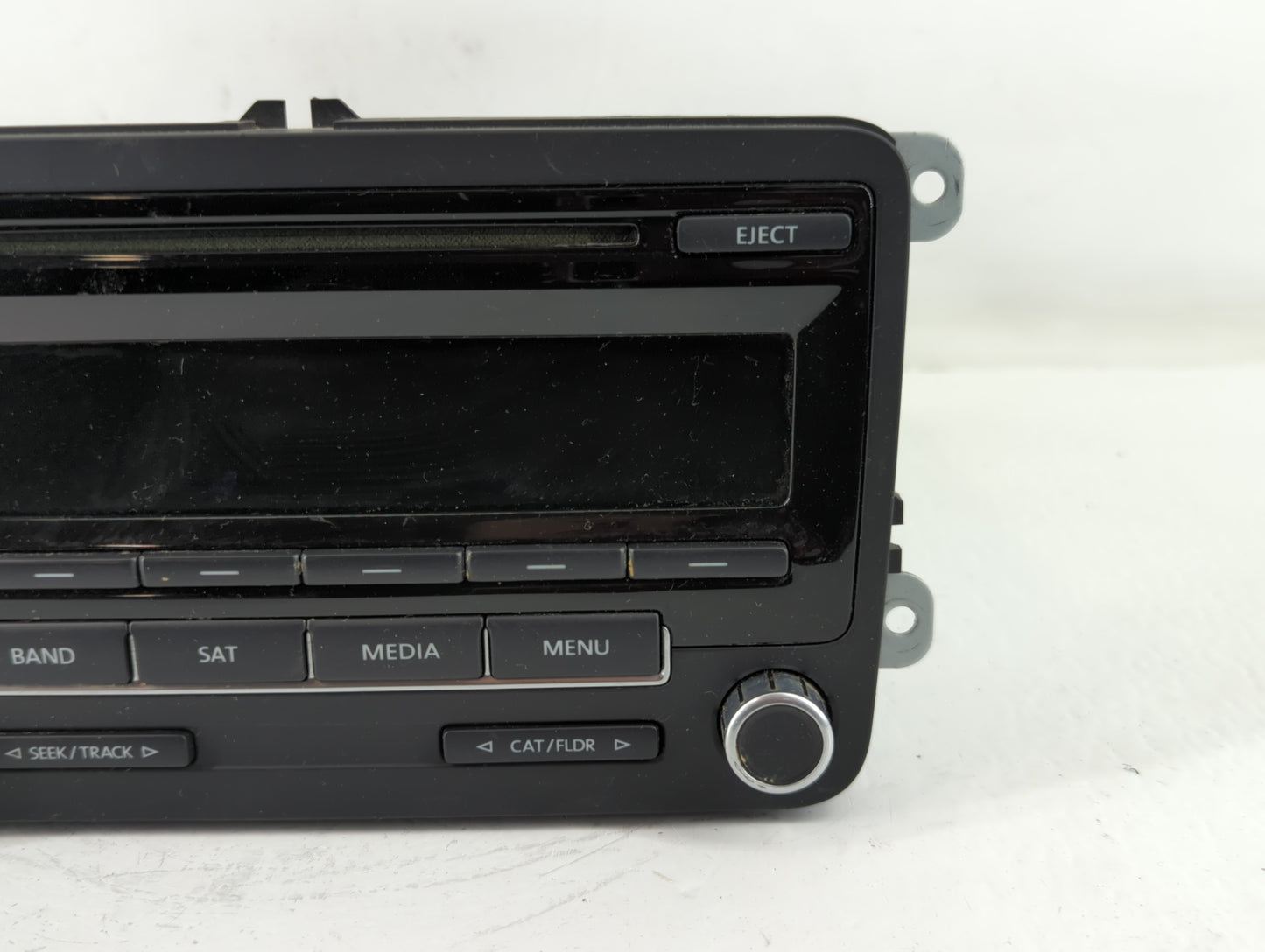 2011-2014 Volkswagen Jetta Am Fm Cd Player Radio Receiver - Oemusedautoparts1.com