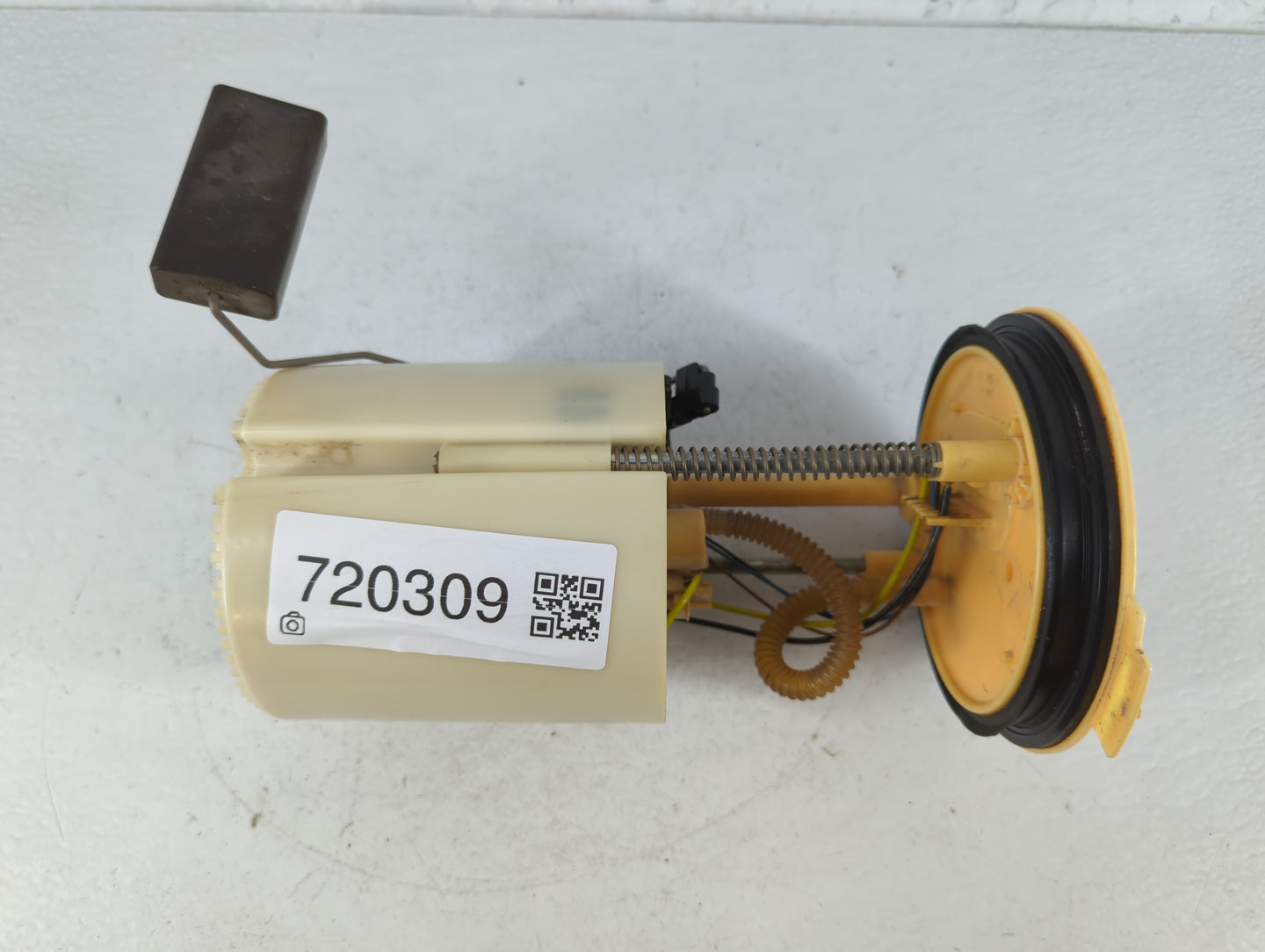 2009-2014 Volkswagen Jetta Electrical Gas Fuel Pump Assembly - Oemusedautoparts1.com