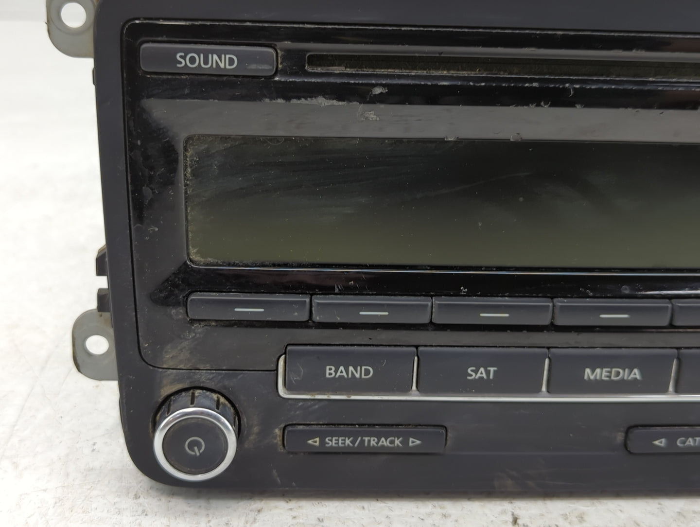 2014-2014 Volkswagen Jetta Am Fm Cd Player Radio Receiver - Oemusedautoparts1.com