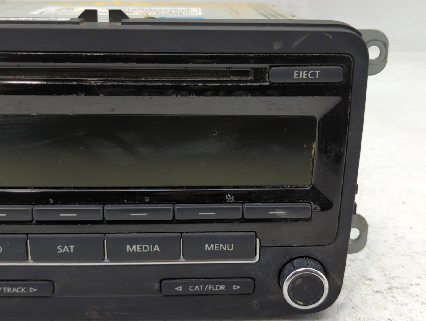 2014-2014 Volkswagen Jetta Am Fm Cd Player Radio Receiver - Oemusedautoparts1.com