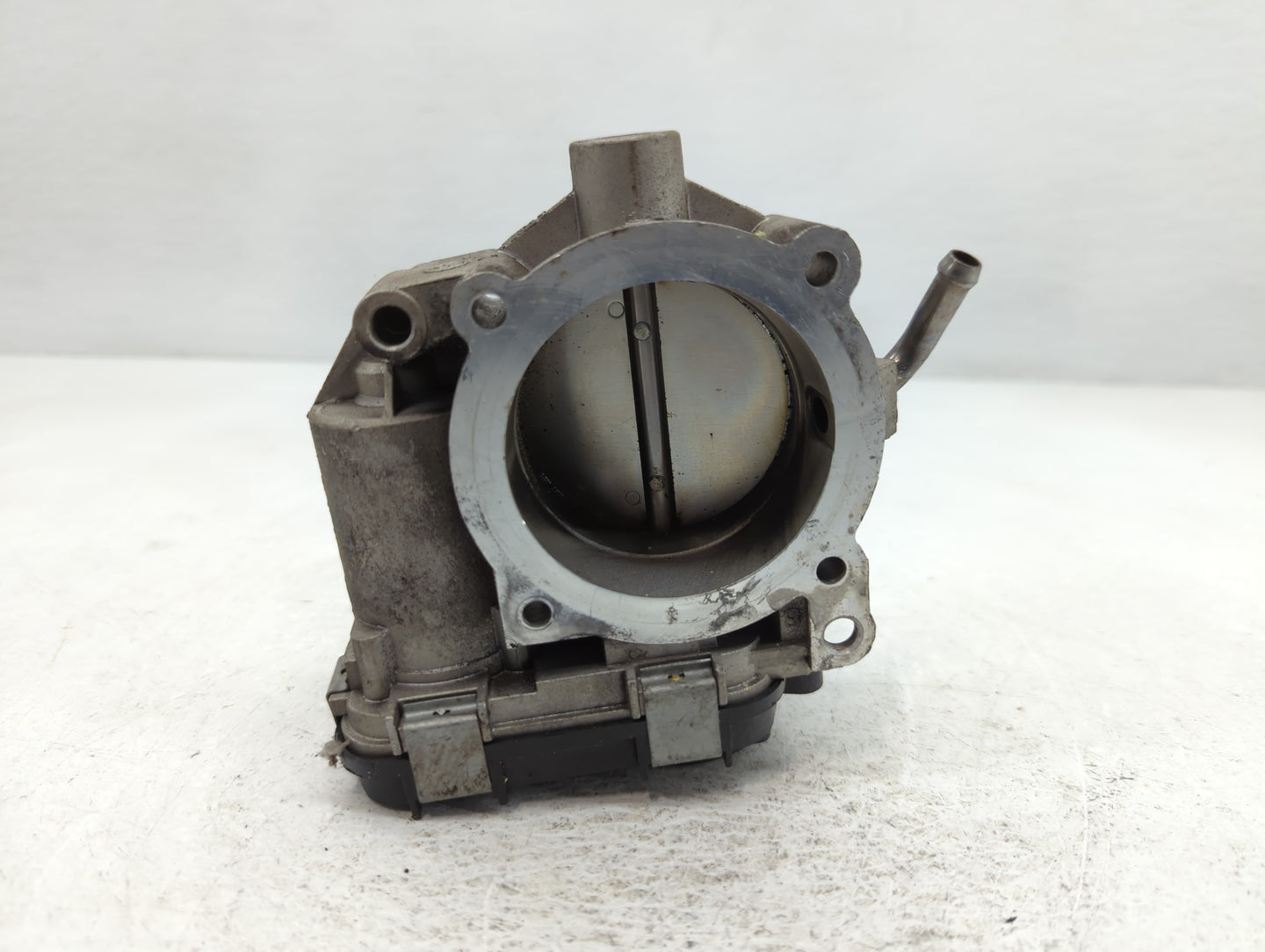 2013-2018 Volkswagen Jetta Throttle Body Fits Fits 2013 2014 2015 2016 2017 2018 OEM Used Auto Parts - Oemusedautoparts1.com