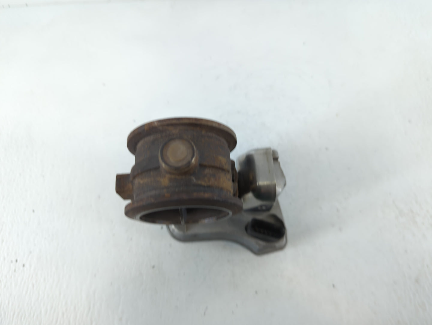 2006-2019 Volkswagen Jetta Throttle Body P/N:1K0 253 691 J Fits OEM Used Auto Parts - Oemusedautoparts1.com