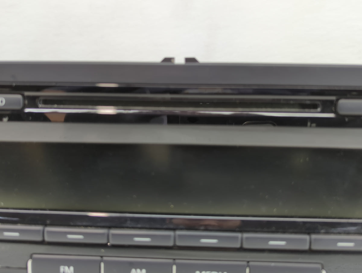2012-2017 Volkswagen Jetta Am Fm Cd Player Radio Receiver 741940 - Oemusedautoparts1.com