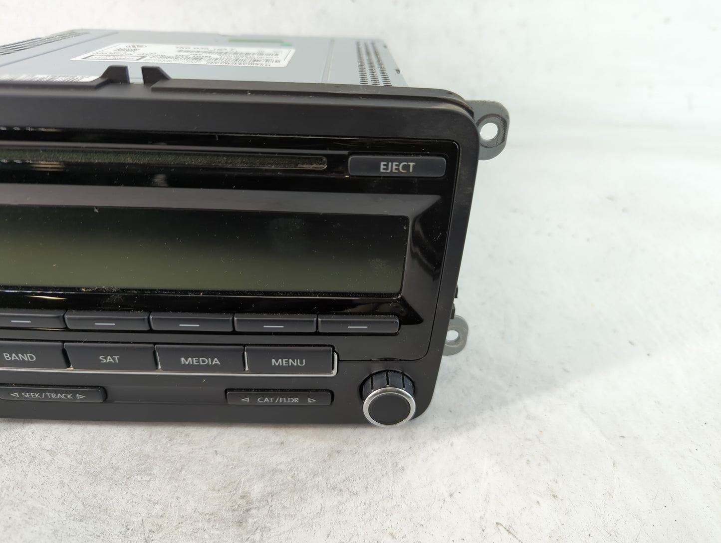 2014-2014 Volkswagen Jetta Am Fm Cd Player Radio Receiver - Oemusedautoparts1.com