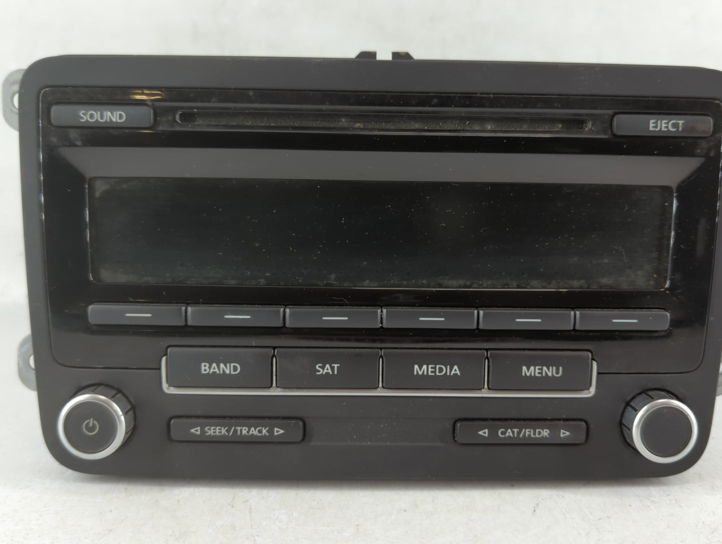 2011-2014 Volkswagen Jetta Am Fm Cd Player Radio Receiver - Oemusedautoparts1.com