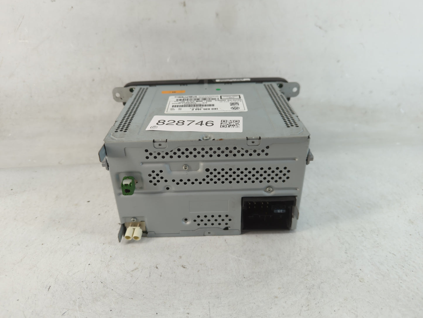 2014 Volkswagen Jetta Radio AM FM Cd Player Receiver Replacement P/N:1K0 035 164 F Fits Fits 2013 2015 OEM Used Auto Parts -
