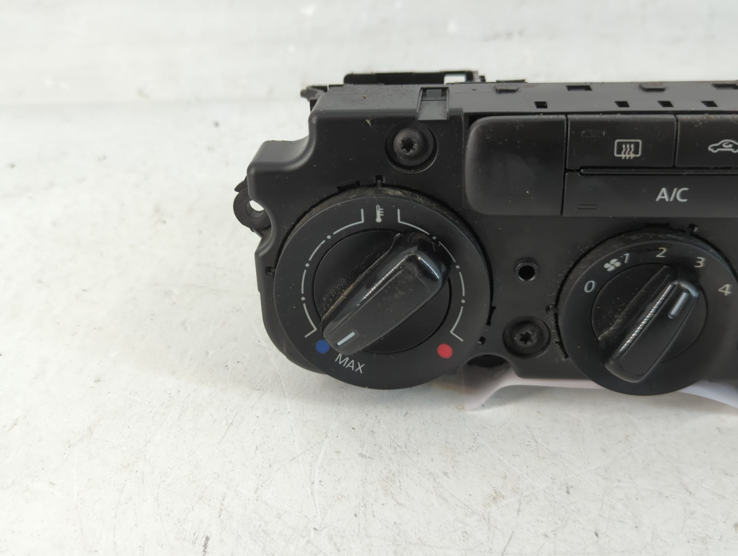 2011-2014 Volkswagen Jetta Climate Control Module Temperature AC/Heater Replacement P/N:0718-09214 Fits Fits 2011 2012 2013 
