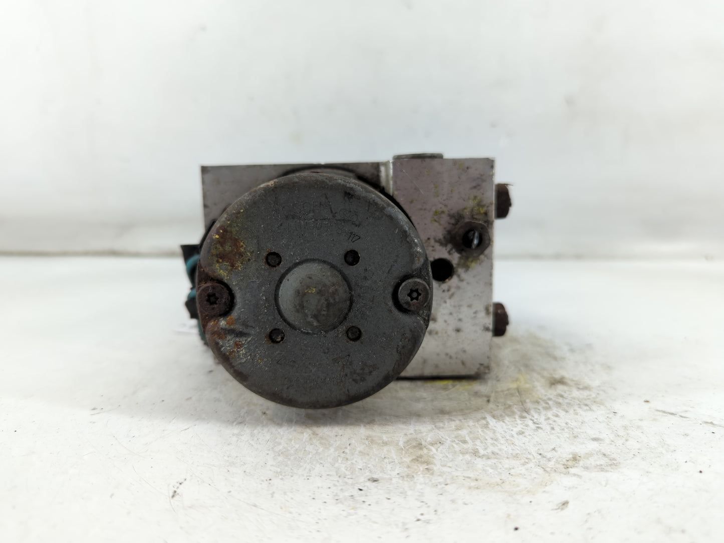 2014 Volkswagen Jetta ABS Pump Control Module Replacement P/N:982 588 08604 3 Fits Fits 2013 2015 OEM Used Auto Parts - Oemu