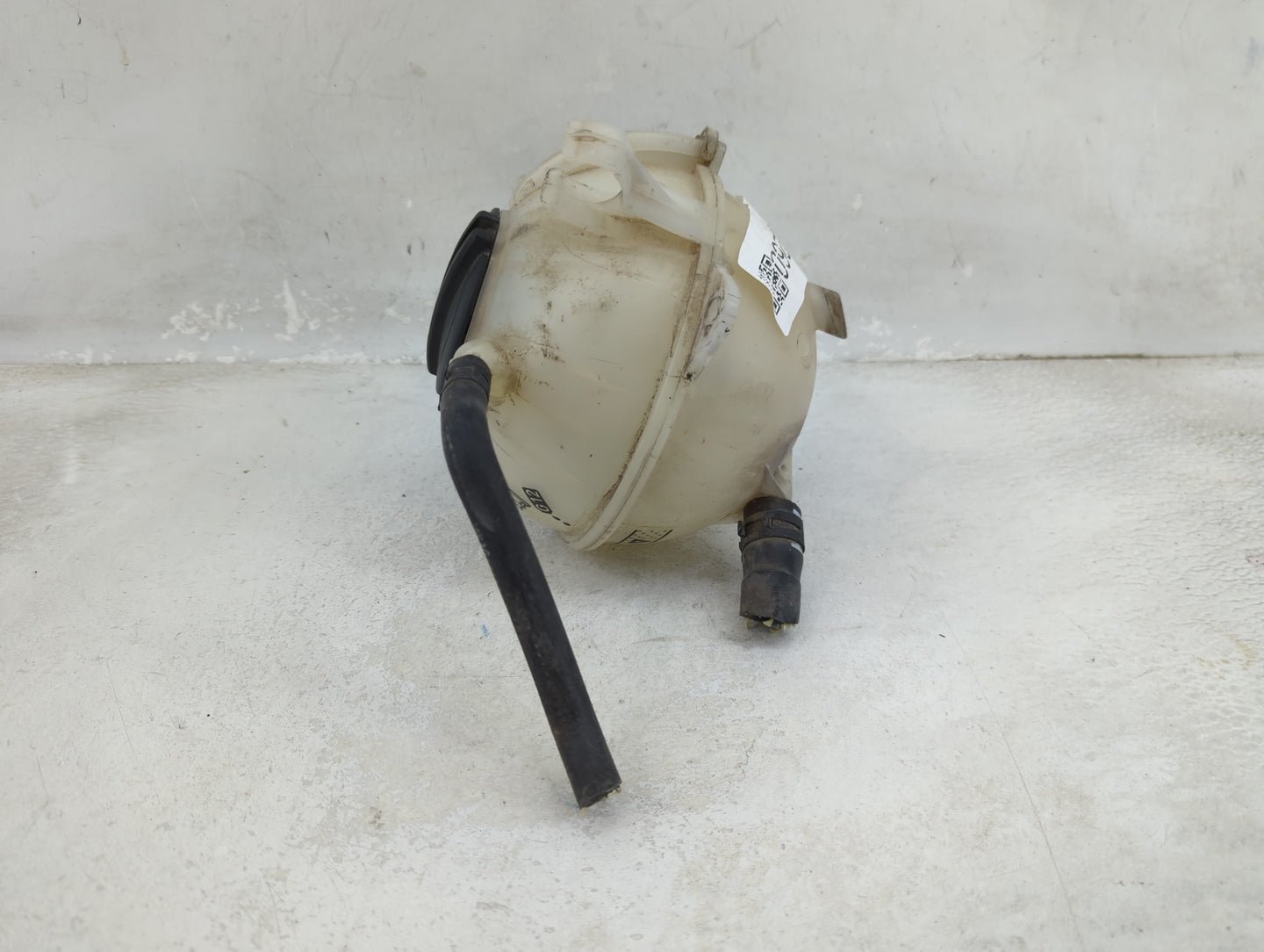 Volkswagen Jetta Gli Radiator Coolant Overflow Expansion Tank Bottle - Oemusedautoparts1.com