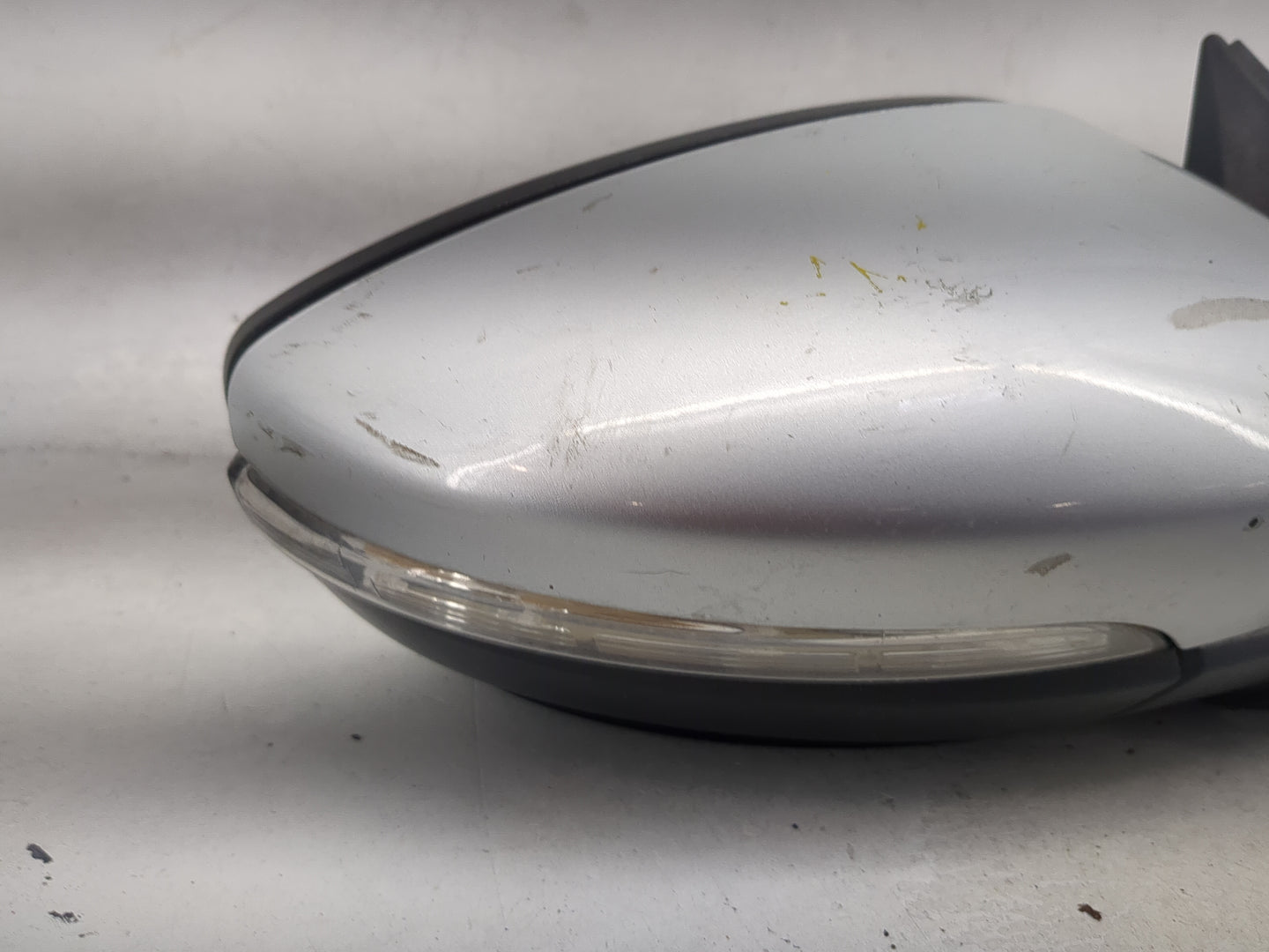 2014 Volkswagen Jetta Gli Passenger Side View Mirror - Right Door Mirror OEM Used - Oemusedautoparts1.com