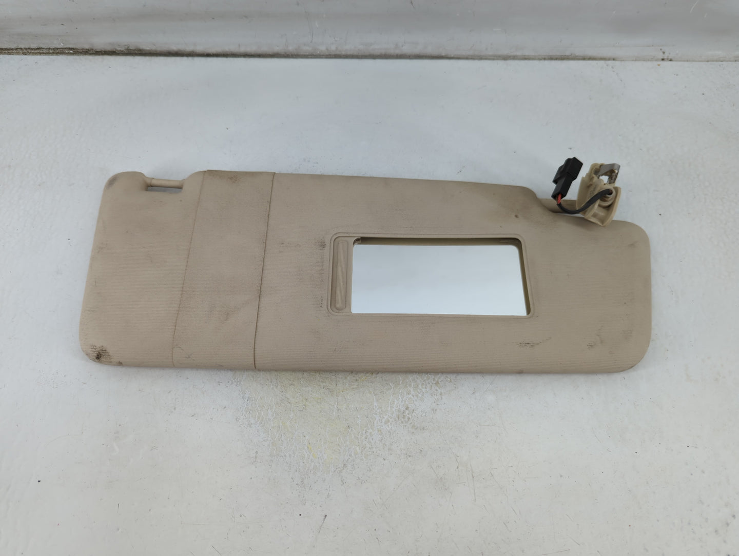 2012-2020 Volkswagen Passat Sun Visor Shade Replacement Passenger Right Mirror Fits OEM Used Auto Parts - Oemusedautoparts1.