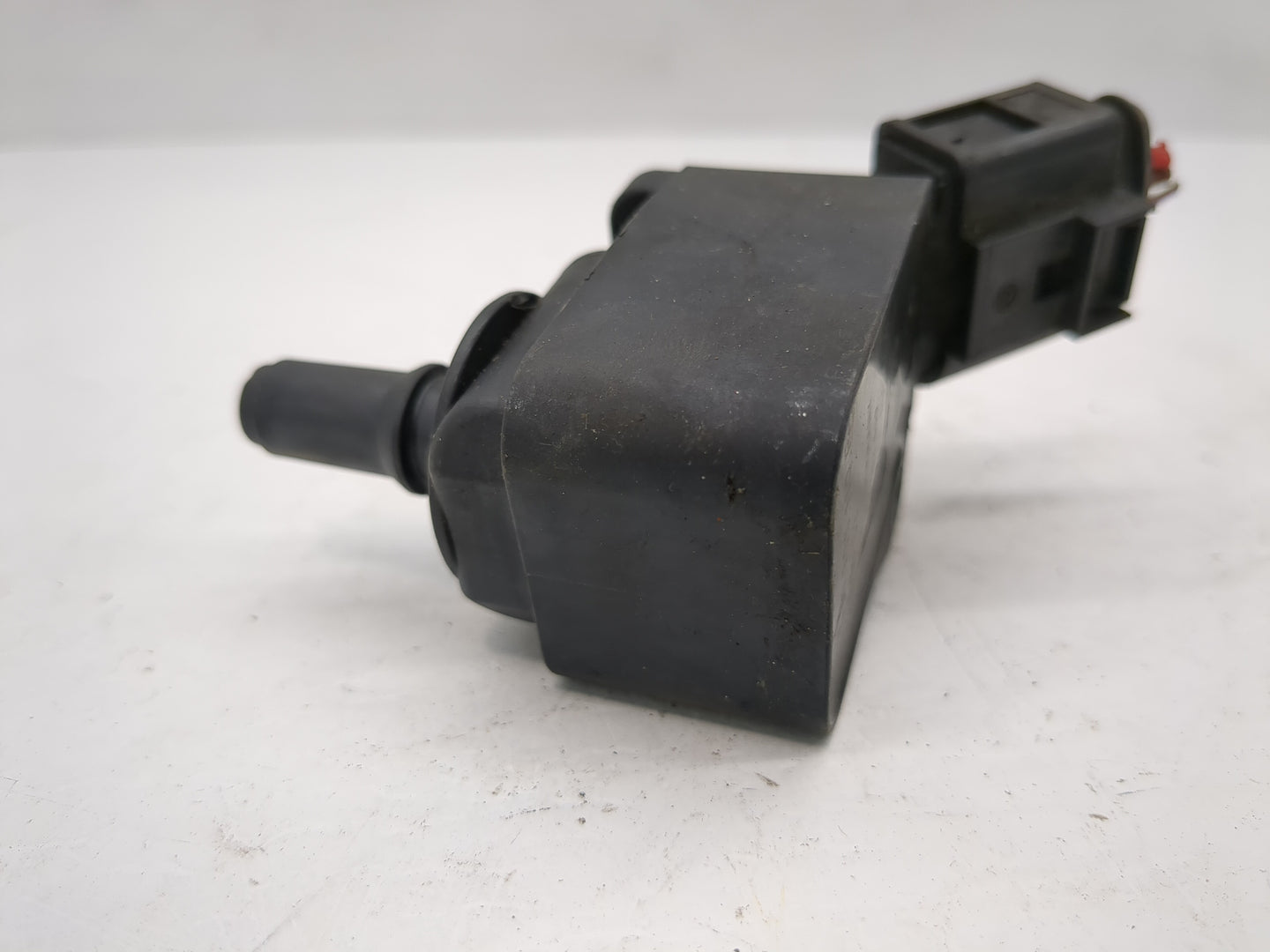 2014-2017 Volkswagen Passat Ignition Coil Igniter Pack - Oemusedautoparts1.com
