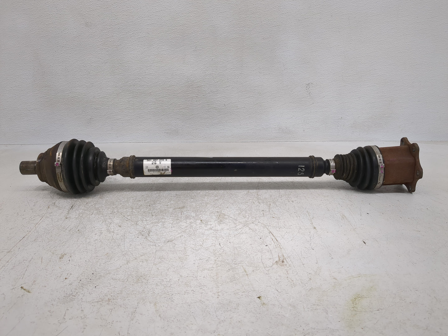 2012-2015 Volkswagen Passat Axle Shaft Front Passenger Cv C/v 1127664 - Oemusedautoparts1.com