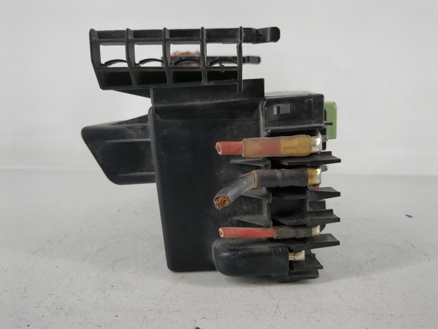 2012-2020 Volkswagen Passat Fusebox Fuse Box Panel Relay Module P/N:5C0 937 132 A Fits OEM Used Auto Parts - Oemusedautopart