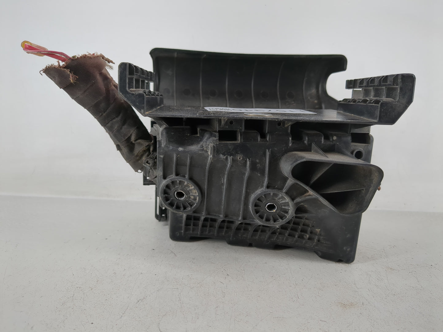 2012-2020 Volkswagen Passat Fusebox Fuse Box Panel Relay Module P/N:5C0 937 132 A Fits OEM Used Auto Parts - Oemusedautopart