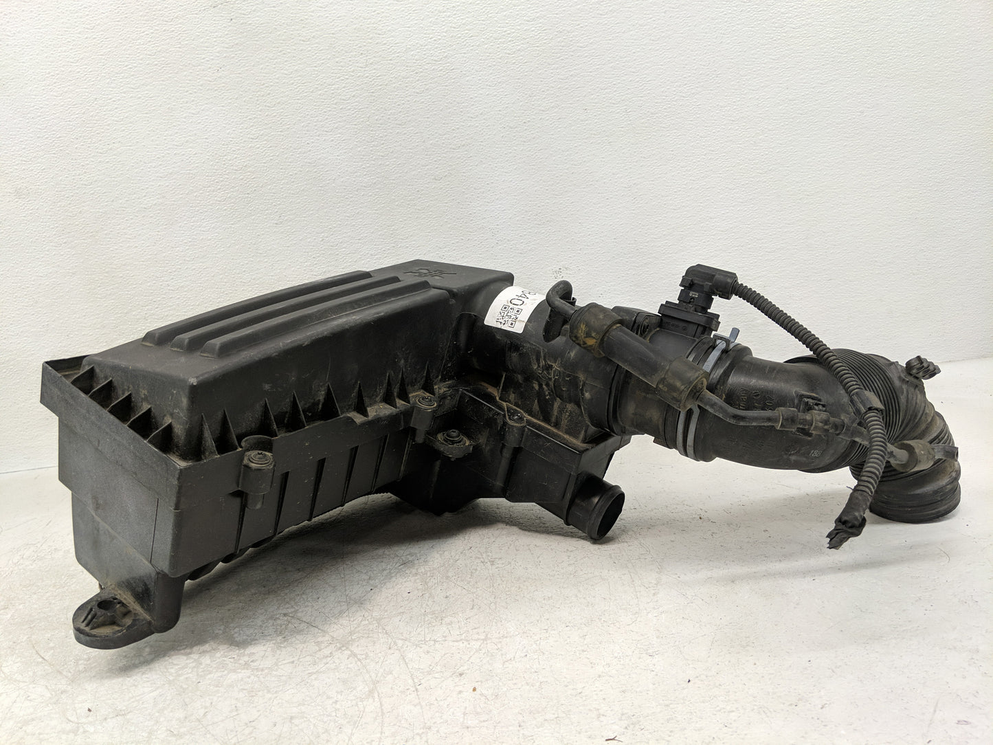 2012-2014 Volkswagen Passat Air Cleaner Intake-duct Hose Tube - Oemusedautoparts1.com
