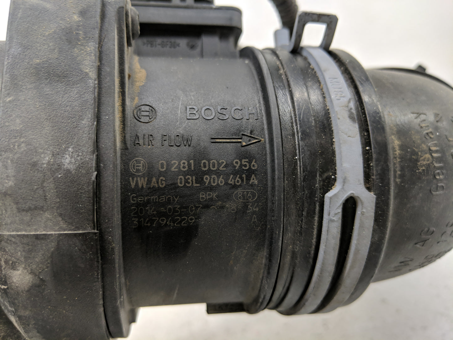 2012-2014 Volkswagen Passat Air Cleaner Intake-duct Hose Tube - Oemusedautoparts1.com