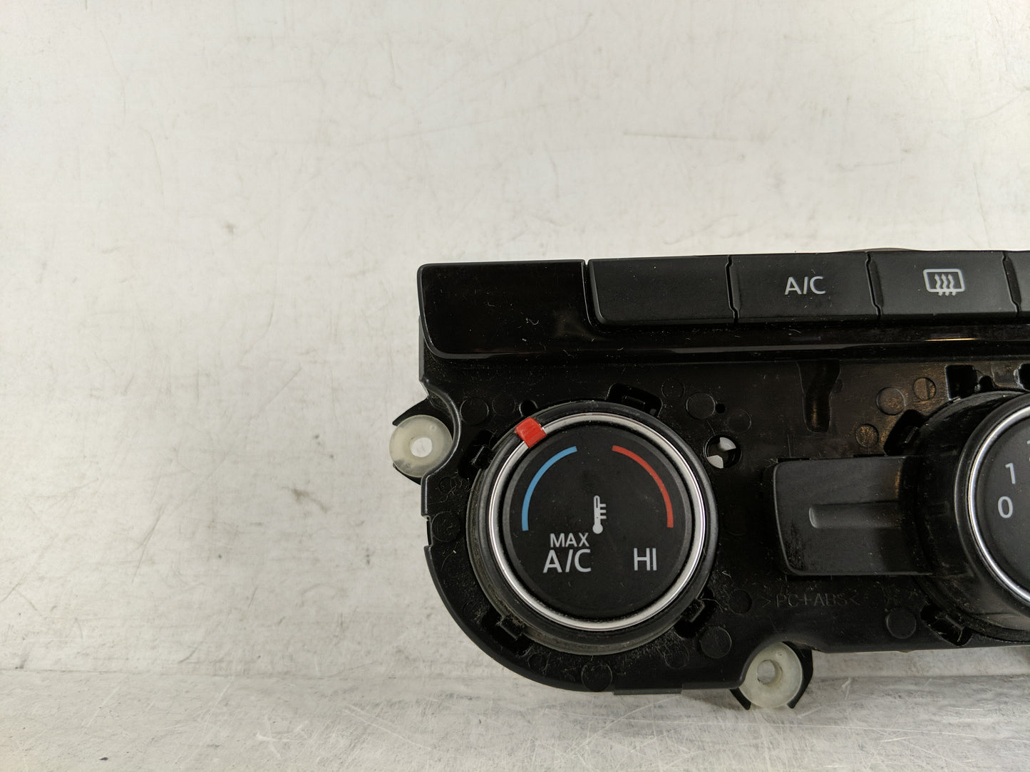2013-2015 Volkswagen Passat Climate Control Module Temperature AC/Heater Replacement P/N:561 907 426 D Fits Fits 2013 2014 2