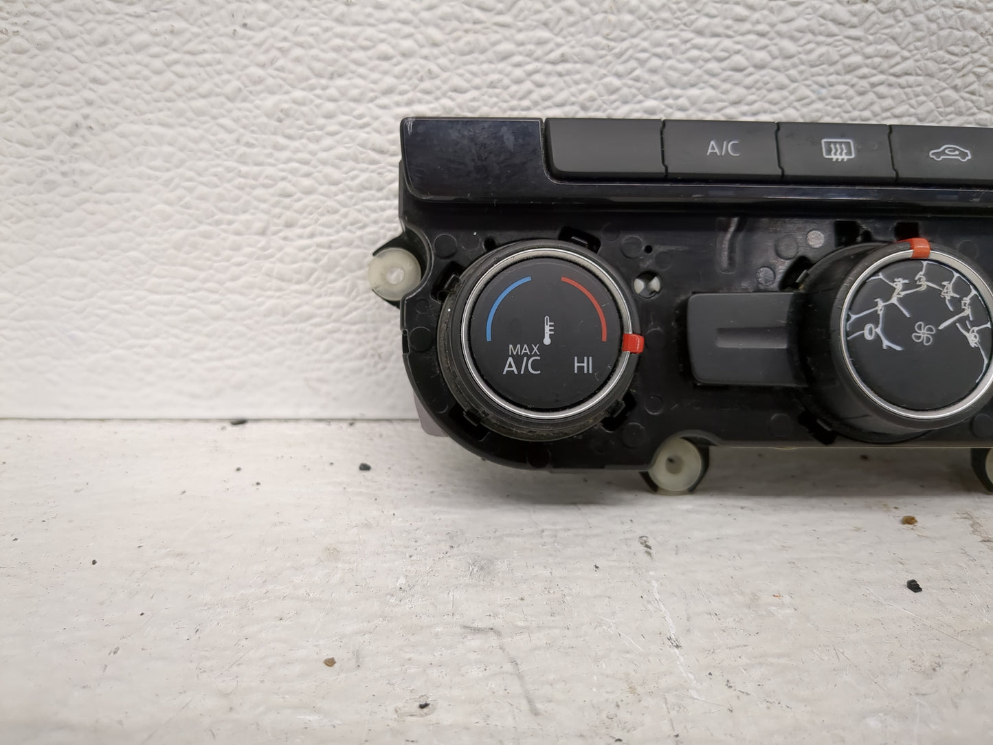 2013-2015 Volkswagen Passat Climate Control Module Temperature AC/Heater Replacement P/N:561 907 426 D Fits Fits 2013 2014 2