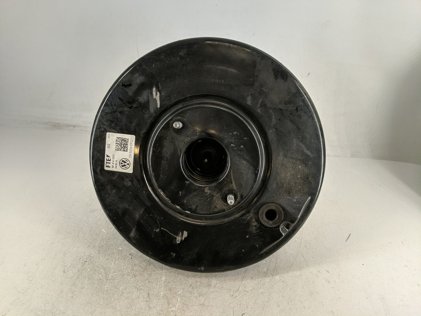 2013-2019 Volkswagen Passat Power Brake Booster Oem - Oemusedautoparts1.com