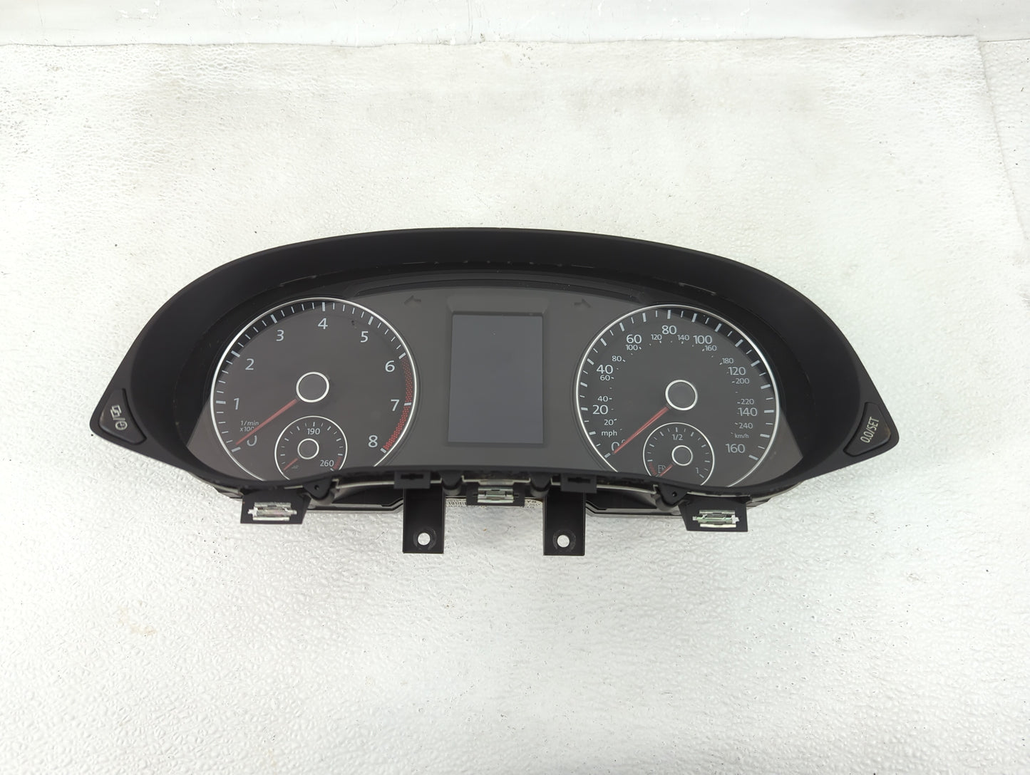 2013-2014 Volkswagen Passat Instrument Cluster Speedometer Gauges P/N:561 920 970 F Fits Fits 2013 2014 OEM Used Auto Parts 