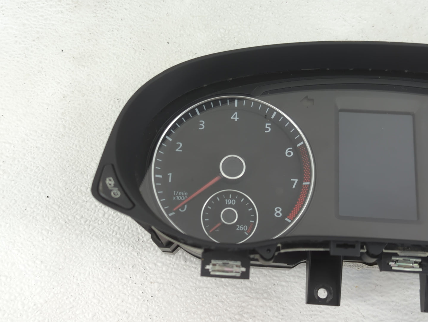 2013-2014 Volkswagen Passat Instrument Cluster Speedometer Gauges P/N:561 920 970 F Fits Fits 2013 2014 OEM Used Auto Parts 