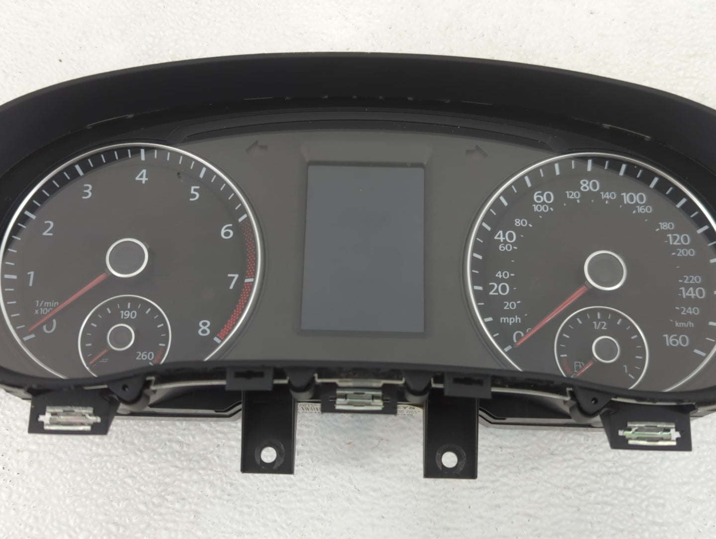 2013-2014 Volkswagen Passat Instrument Cluster Speedometer Gauges P/N:561 920 970 F Fits Fits 2013 2014 OEM Used Auto Parts 
