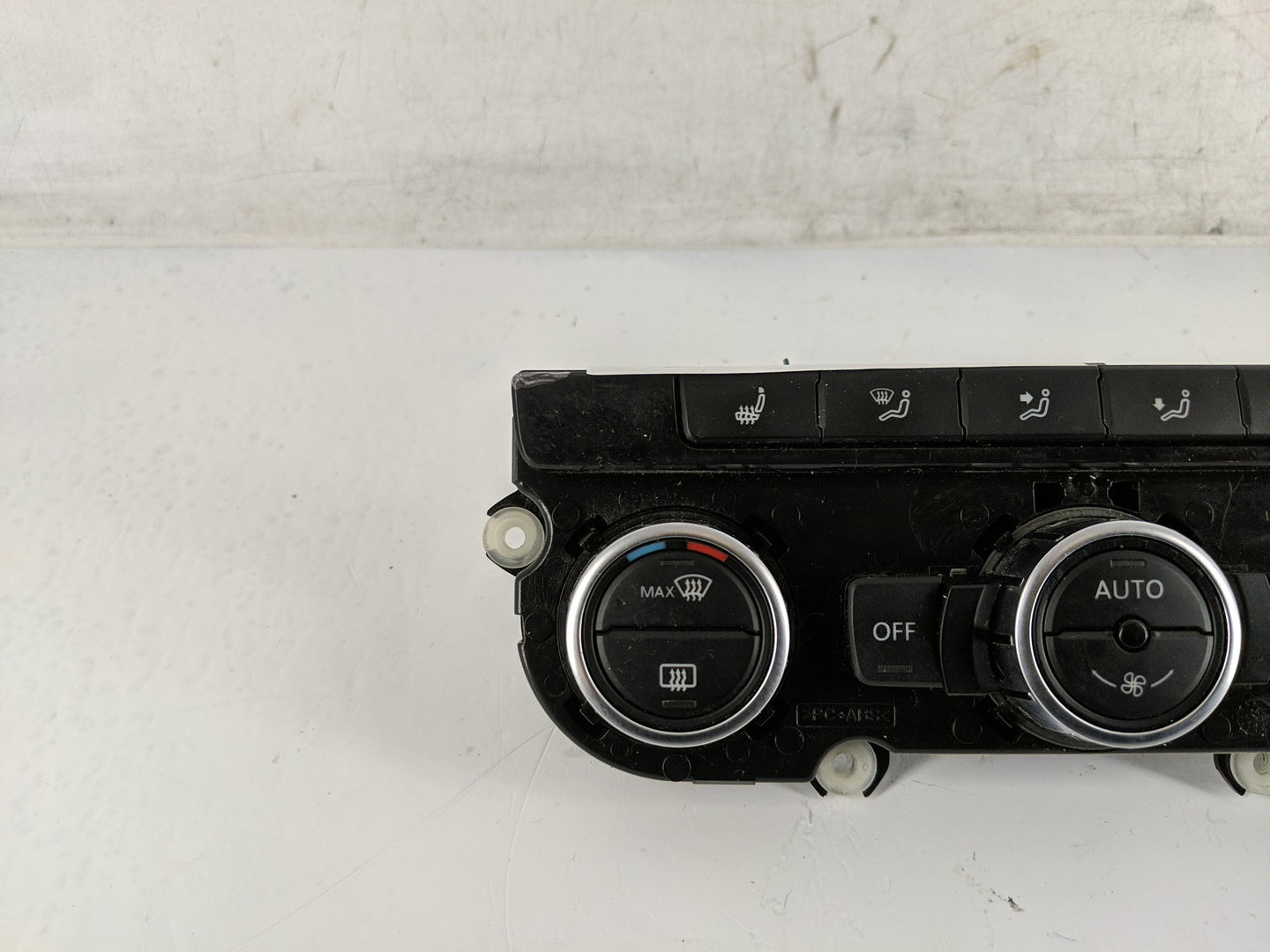 2013-2015 Volkswagen Passat Climate Control Module Temperature AC/Heater Replacement P/N:5HB 010 753-48 561 907 044AB Fits O