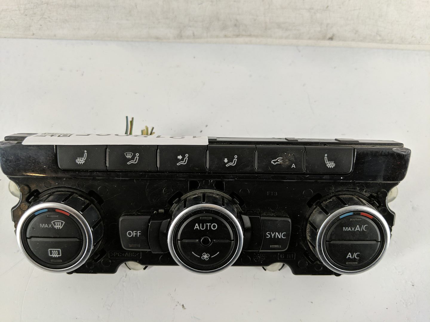 2013-2015 Volkswagen Passat Climate Control Module Temperature AC/Heater Replacement P/N:5HB 010 753-48 561 907 044AB Fits O