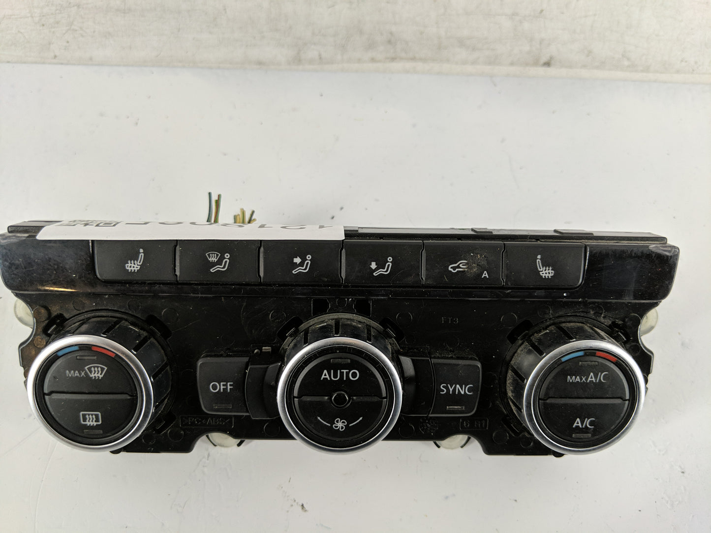 2013-2015 Volkswagen Passat Climate Control Module Temperature AC/Heater Replacement P/N:5HB 010 753-48 561 907 044AB Fits O