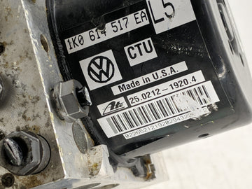 2013-2015 Volkswagen Passat ABS Pump Control Module Replacement P/N:1K0 614 517 EA Fits Fits 2013 2014 2015 OEM Used Auto Parts