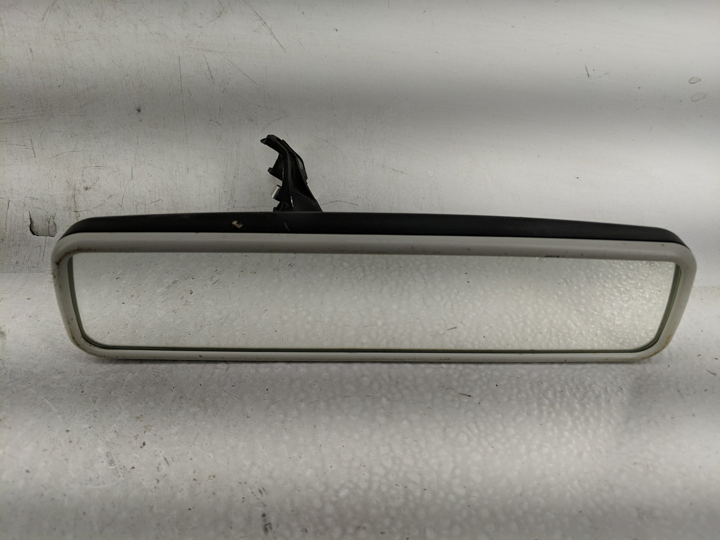 2012-2015 Volkswagen Passat Interior Rear View Mirror Replacement OEM Fits Fits 2012 2013 2014 2015 OEM Used Auto Parts - Oe