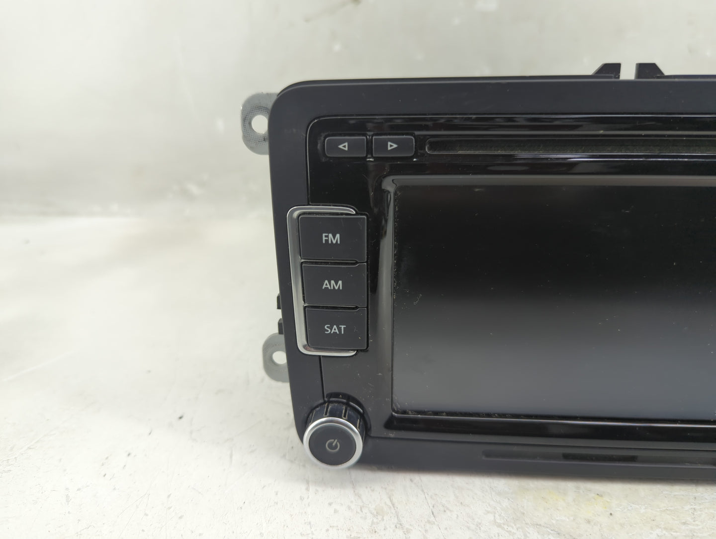 2013-2015 Volkswagen Passat Radio AM FM Cd Player Receiver Replacement P/N:1K0 035 188 F Fits Fits 2013 2014 2015 2016 2017 