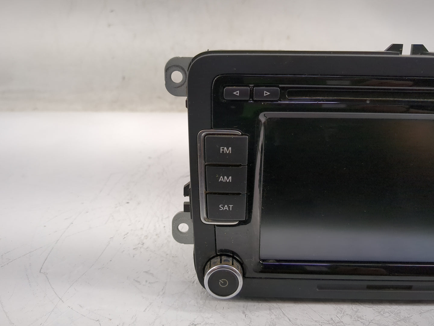 2013-2015 Volkswagen Passat Radio AM FM Cd Player Receiver Replacement P/N:1K0 035 188 F Fits Fits 2013 2014 2015 2016 2017 