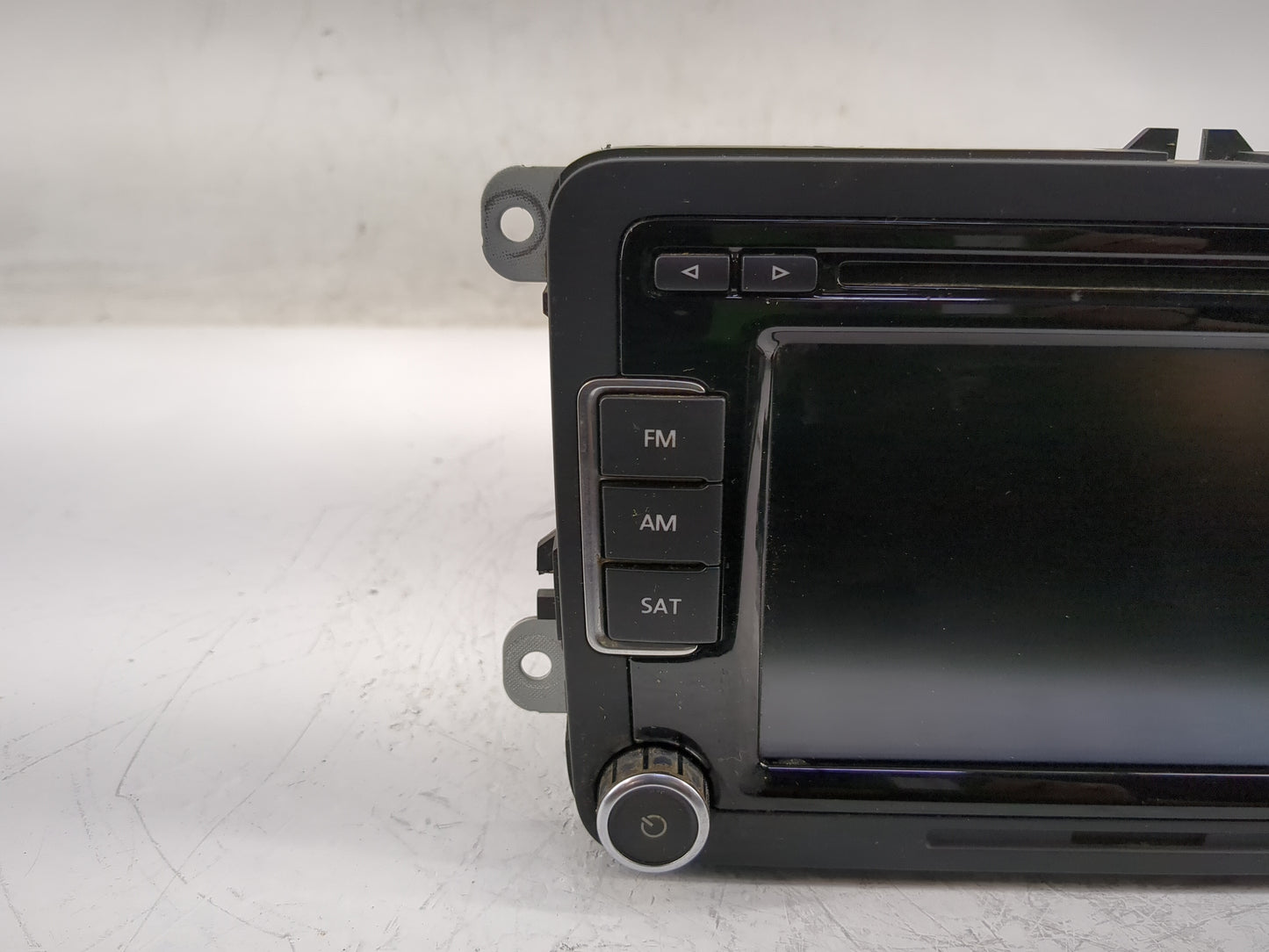 2013-2015 Volkswagen Passat Radio AM FM Cd Player Receiver Replacement P/N:1K0 035 188 F Fits Fits 2013 2014 2015 2016 2017 