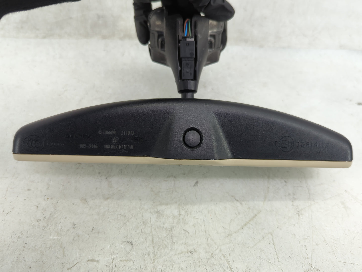 2012-2015 Volkswagen Passat Interior Rear View Mirror Replacement OEM P/N:1K0 857 511 Fits Fits 2012 2013 2014 2015 OEM Used