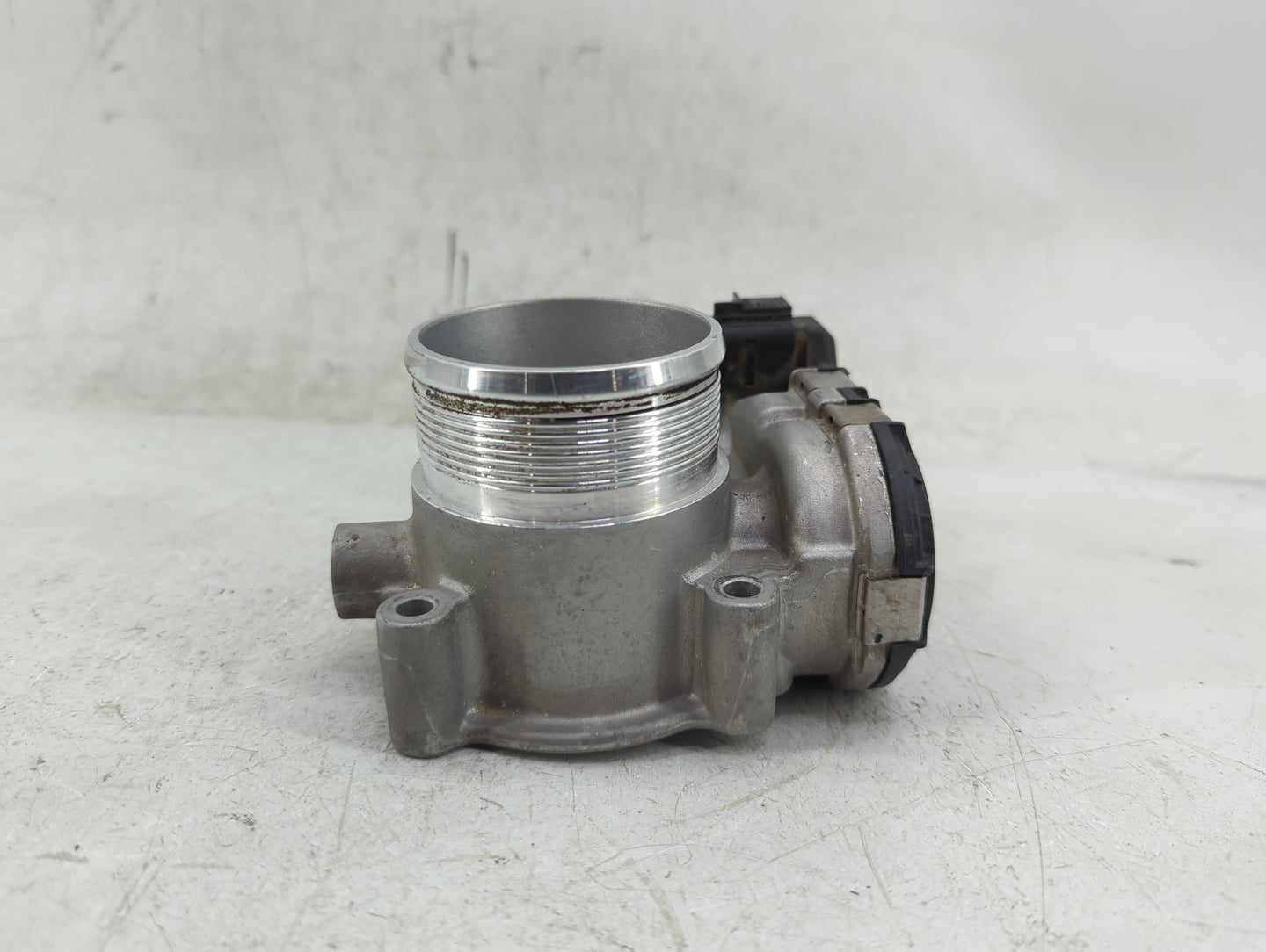2014-2017 Volkswagen Passat Throttle Body P/N:06K133062D Fits Fits 2014 2015 2016 2017 OEM Used Auto Parts - Oemusedautopart